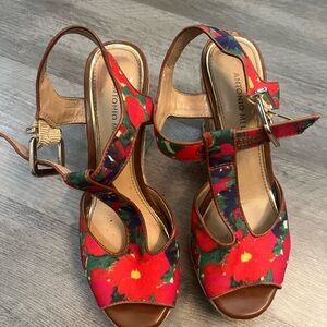 Antonio Melani Women's Floral Sandals - Red and Green